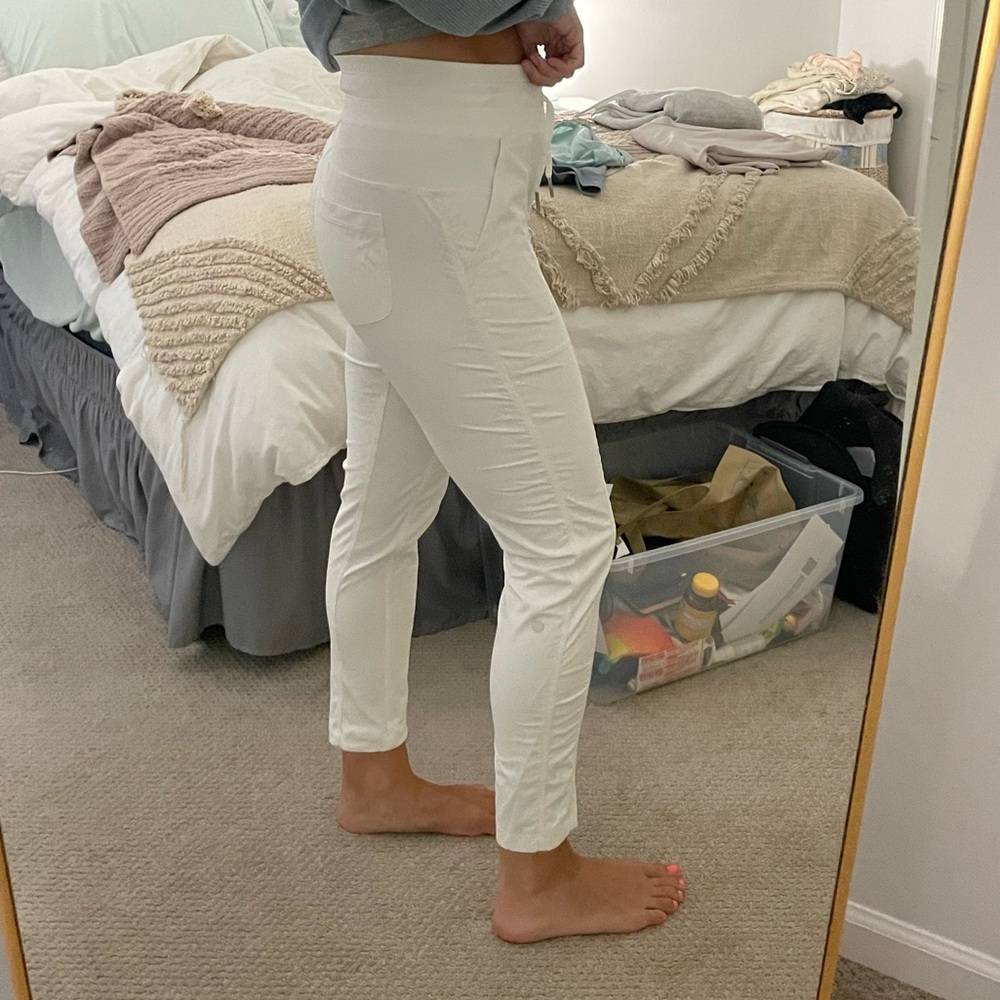 Lululemon pants! - Picture 2 of 10